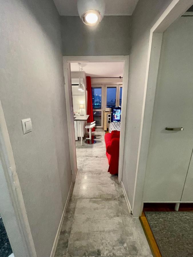 Love Metro Wifi 300Mbs 65'Tv Netflix Hbo Appletv+ Varsavia Esterno foto